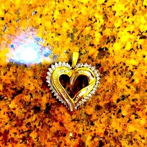 Heart Pendant of 14k gold and diamonds of 1 L & 1 W inches